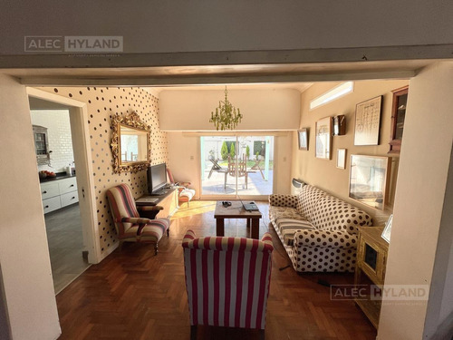 Imagen 6 de 17 de Casa 4 Ambientes En Venta En San Isidro, Mart.-vias/santa Fé.