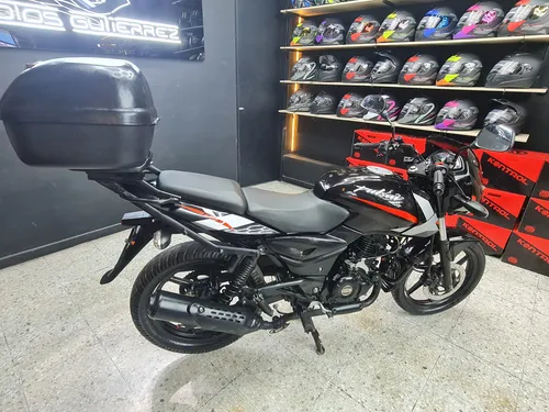 Bajaj Pulsar 180 Fi 2023