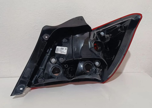 Lanterna Da Onix B Hatch Sem Led 2017 18 19 E 2021 Original (Usado)