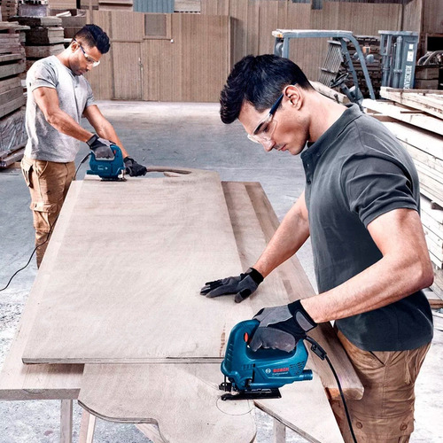 Imagen 6 de 10 de Sierra Caladora Bosch Gst 700 Capacidad Madera 70mm 500w