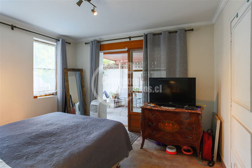 Casa En Venta De 5 Dorm. En Las Condes