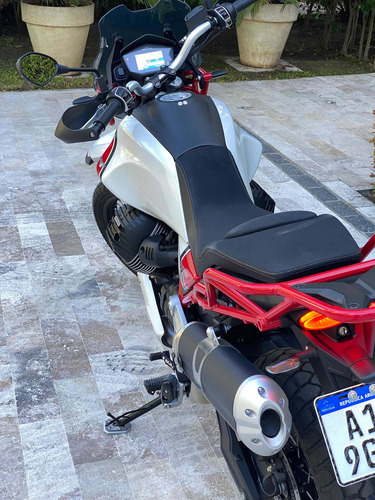 Imagen 4 de 15 de Guzzi V85 Tt