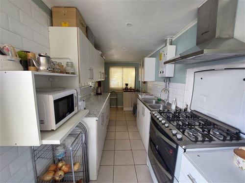 Casa En Venta De 3 Dorm. En Maipú