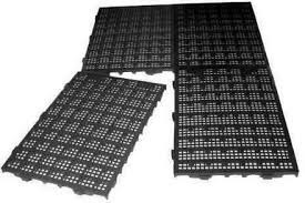 24 Pisos Plastico Preto Estrado Plast 50x25 Cm Multi Canil