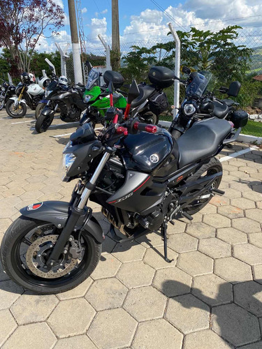 Imagem 2 de 10 de Yamaha Xj6n Abs