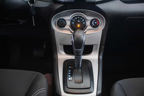 Imagen 7 de 9 de Ford Fiesta 2016
