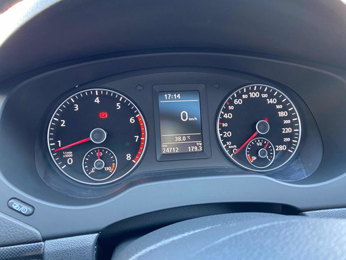 Volkswagen Vento 2.5 Luxury 170cv 2014