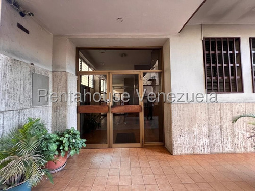 Apartamento Grande California Norte Buena Ubicacion 25-12226
