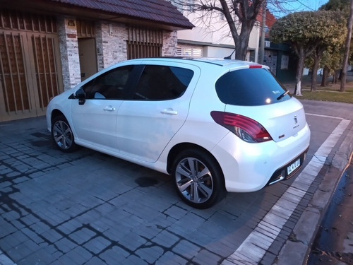 Imagen 2 de 9 de Peugeot 308 2018 1.6 Feline Hdi 115cv