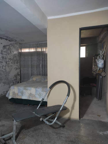 Venta De Casa En Urb. Los Haticos El Junquito