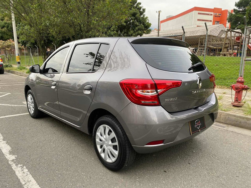 Imagen 8 de 11 de Renault Sandero 2020 1.6 Authentique / Life