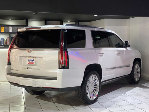 Imagen 5 de 11 de Cadillac Escalade 2016 6.2 Plinum 4x4 At 420 Hp
