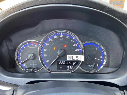Imagen 10 de 12 de Toyota Yaris E