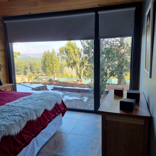 Casa En Venta - 3 Dormitorios 3 Baños - 2.100mts2 - San Martín De Los Andes