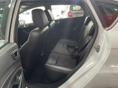Ford Fiesta 1.6 TITANIUM HATCH 16V FLEX 4P AUTOMÁTICO