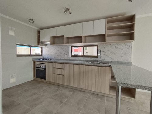 Edificio Av. Circunvalación (1 Est.) Vista Poniente