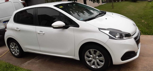 Peugeot 208 1.6 Active 2018