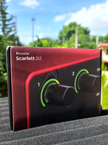 Interfaz De Audio Foscurite Scarlett 2i2 4gen Nueva