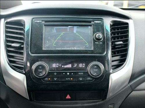 Imagen 4 de 7 de Mitsubishi L200 At Diesel 4x4 2018