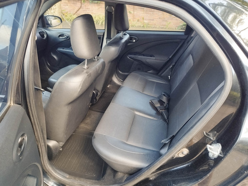 Toyota Etios 1.5 Platinum 4 p
