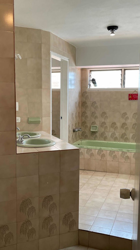 Imagen 10 de 13 de Venta De Apartamento Dos Niveles En San Bernardino