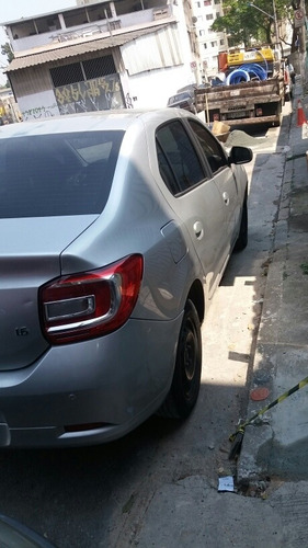 Renault Logan 2015 1.6 Expression Hi-power 4p