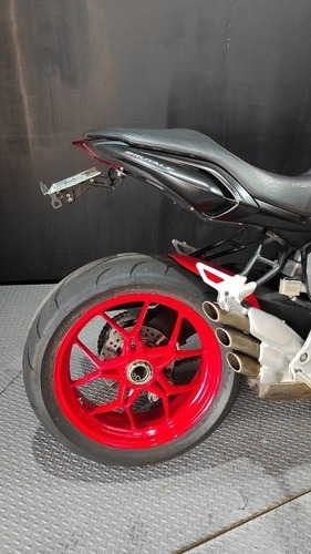 Imagen 5 de 11 de Motofeel Cdmx - Mv Agusta Brutale 675 @motofeelmx