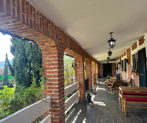¡oportunidad Única! Casa De Campo En Venta Con Caballerizas Y Salón De Juegos, Ideal Para Descansar O Invertir