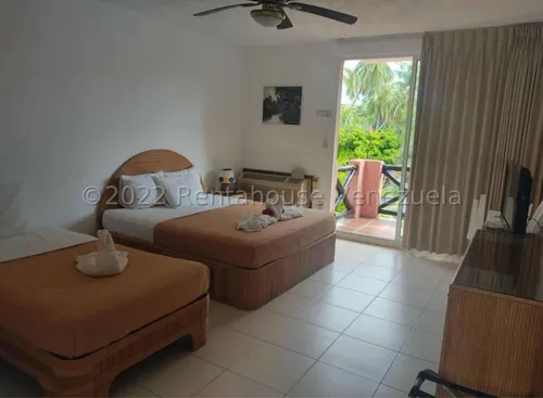 Hotel En Playa El Agua