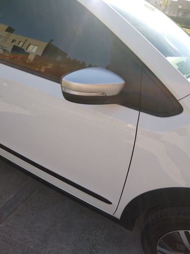 Volkswagen Up! 2019 1.0 Cross Up!