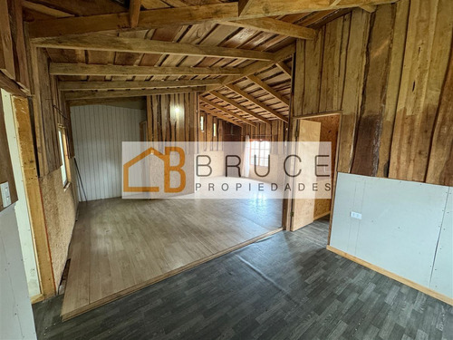 Casa En Arriendo De 2 Dorm. En Lanco