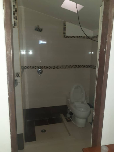 Imagen 14 de 16 de Town Houses En El Conj. Res Nueva Casarapa La Laguna Parte Baja , Guarenas