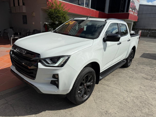 Isuzu D,max 2024 Casi En Los Plásticos La Nueva Del Planeta