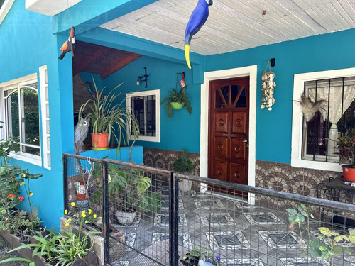 Venta. Casa 6 Ambientes Con Galpón. Capdevilla. Parque Sakura. Exaltacion De La Cruz