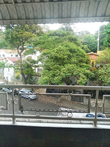 Imagen 10 de 12 de Apartamento Remodelado En La Av Victoria Csaugusto 04263040334
