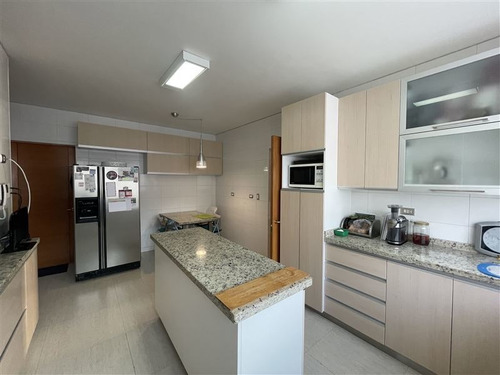 Imagen 6 de 13 de Casa En Venta En Lo Barnechea