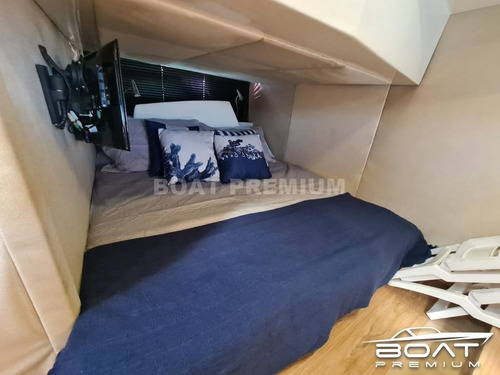 Imagem 5 de 9 de Sessa C40, 2012, 2x Volvo Penta D4 300hp - Phantom - Cranchi