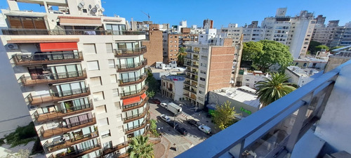 Piso Alto. Preciosa Vista. Terraza. Pimienta Y Cavia. A Pasos De La Rambla. 1 Dormitorio Con Placard.