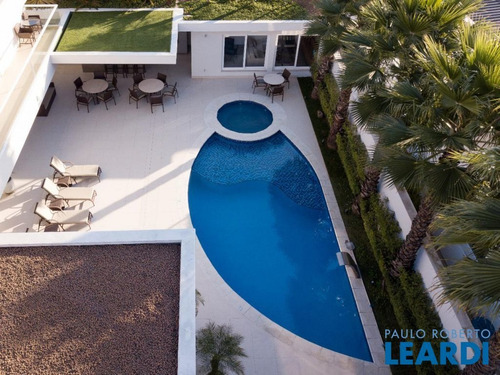 Casa Em Condomínio - Jardim Lorian - Sp - 632532