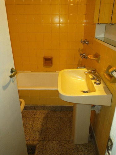 Imagen 6 de 8 de Ph 2 Ambientes Con Patio Y Gran Terraza - Saavedra