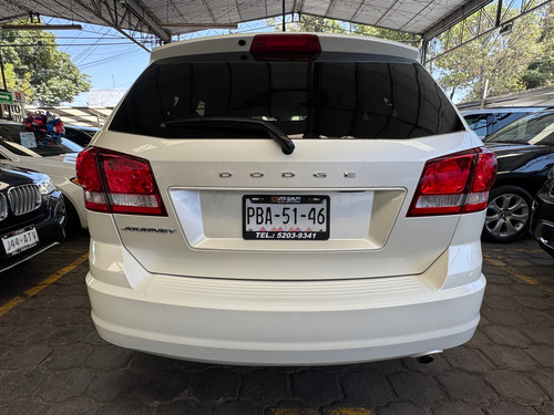 Dodge Journey 2.4 Se 7 Pasajeros At