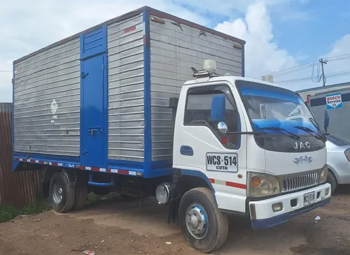 Camion Furgon Jac Modelo 2014