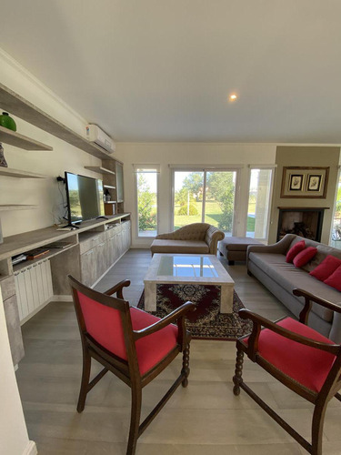 Excelente Casa En Venta - Barrio Chacras De La Cruz