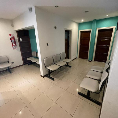 Chalet Uso Profesional O Vivienda