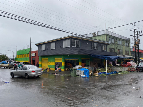Excelente Local Comercial Recién Remodelado En Feria Pinto