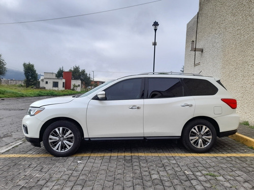 Imagen 4 de 14 de Nissan Pathfinder 2018 3.5 Exclusive Cvt