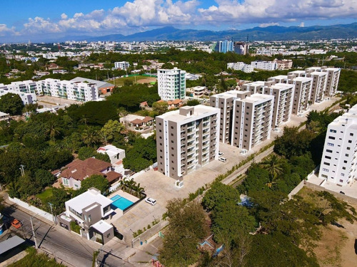 Apartamento Con Piscina, Gimnasio Y Area De Juegos En Las Palomas. Santiago