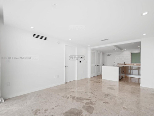Departamento En Venta En Miami Beach, Miami, Florida