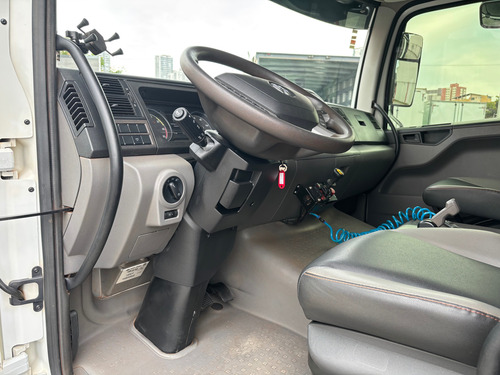 Vw 31.320 6x4 Ano 2024 Caçamba Facchini 14 Mts Cúbicos