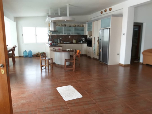 Imagen 5 de 14 de Casa + Anexo Club De Campo San Antonio